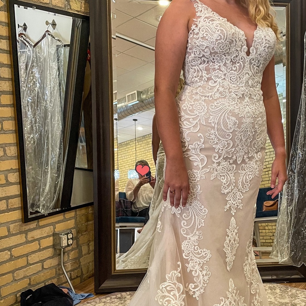 NEW Oxford Street Wedding Dress